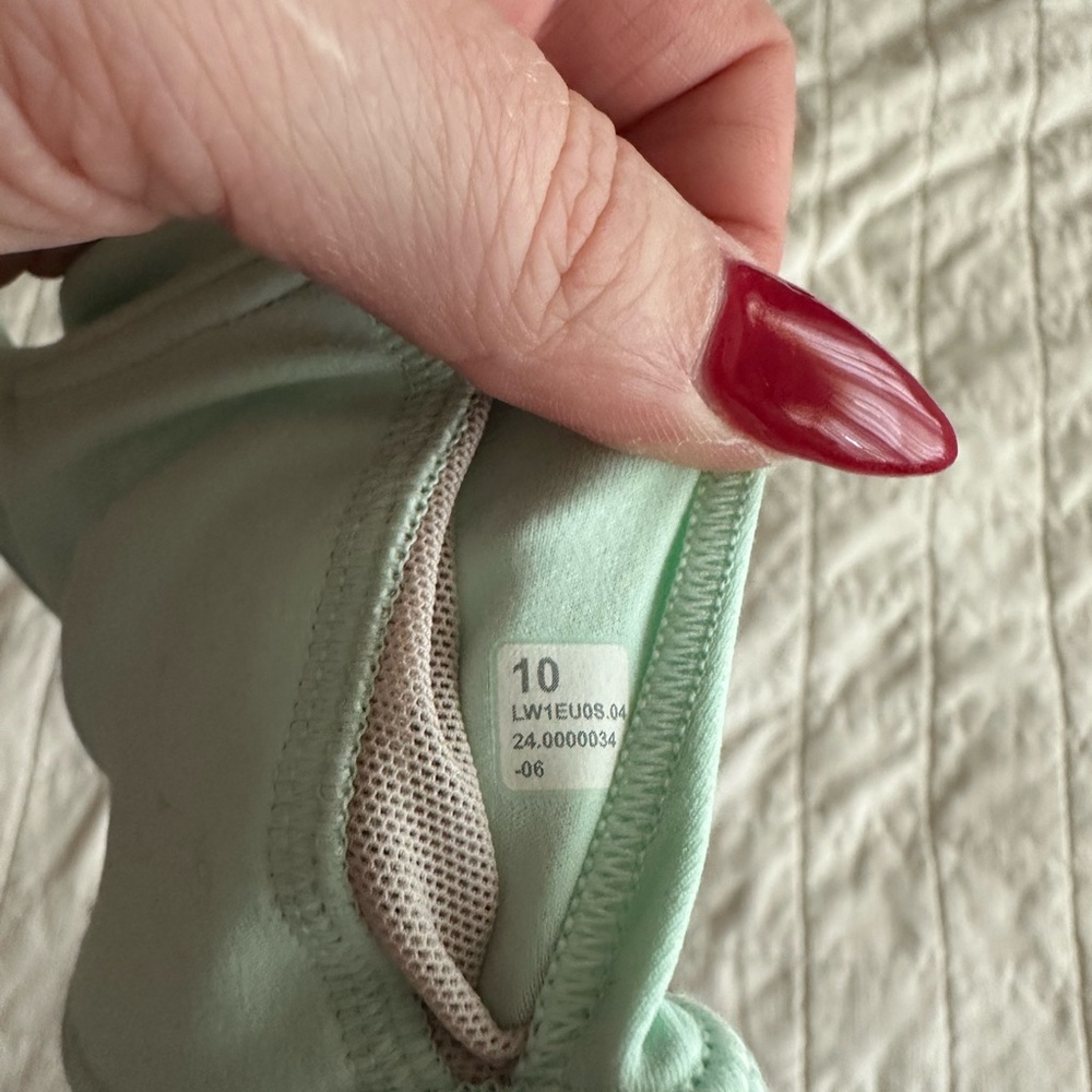 lululemon athletica Align Cropped Cami Size 10 - Picture 4 of 4
